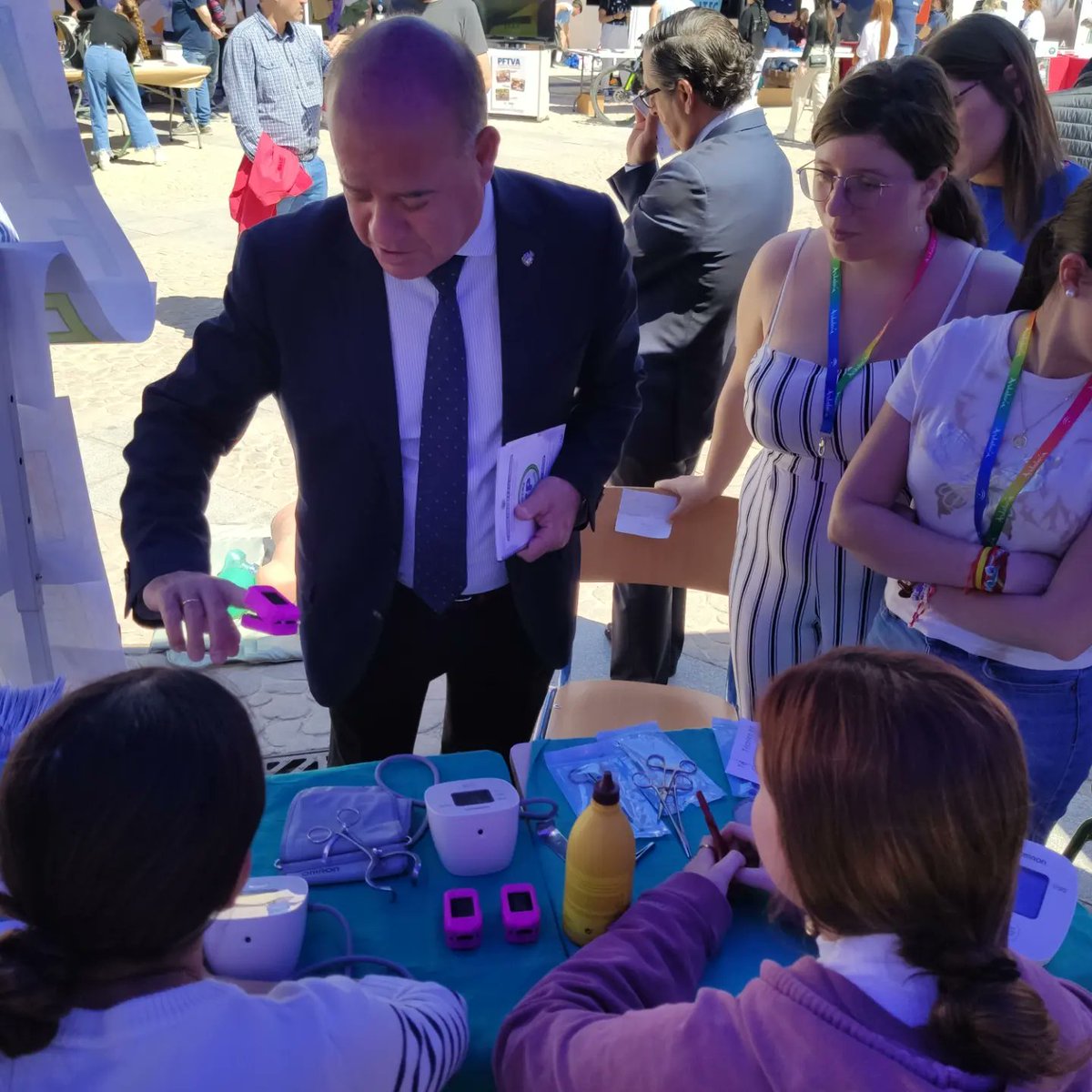 IesSanidad's tweet photo. Participamos en la #FeriaFPAtq ciclos #tcae y #tsapc #fp #fpdual #fppublica #fpsanidad  #Antequera #Antequeraycomarca @IColegiales @cepantequera @AytoAntequera @FPAndaluza @EducaAnd @manolo_baron Miércoles y Jueves, Plaza Toros https://t.co/42QEGnp582