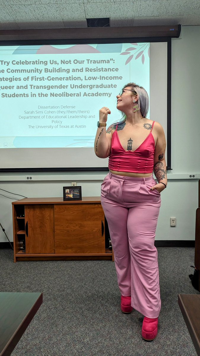 SimiCohen_Sarah's tweet photo. Successfully defended my #dissertation, and am now Dr. Cohen. Such a surreal feeling. So much gratitude to my committee and my loved ones for supporting me. I am speechless, which I'm sure is a shock to those who read my dissertation and know how wordy I can be 😊 https://t.co/4W14Pl8KKp