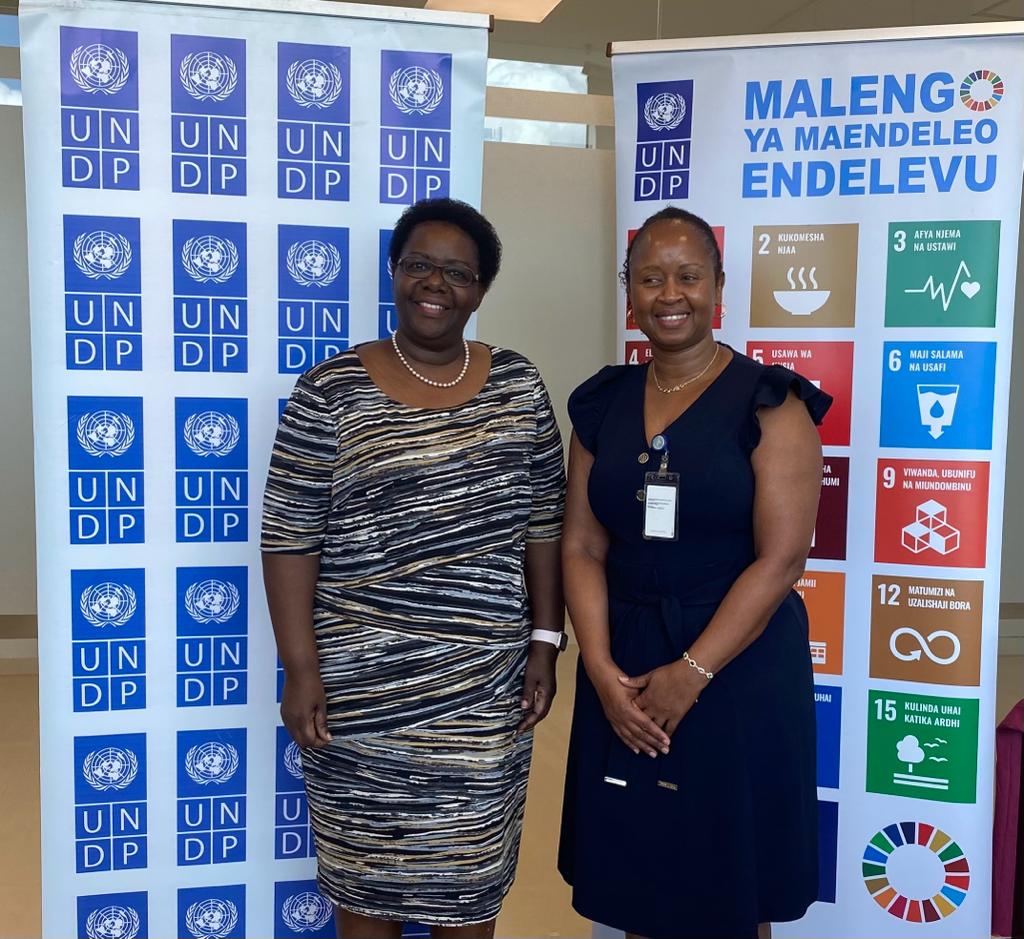 undptz's tweet photo. @CRDBBankPlc @Funguo_Tz @UNDPAfrica Through this partnership, @undptz &amp; @CRDBBankPlc‘s #CRDBFoundation will explore ways to bridge the financing gap for youth innovators &amp; enable scaling of ventures in 🇹🇿. @cmusisi2 @UNDPAfrica @UNDP #ImpactVentures #Sustainability #Innovation https://t.co/wWFrimzYWv