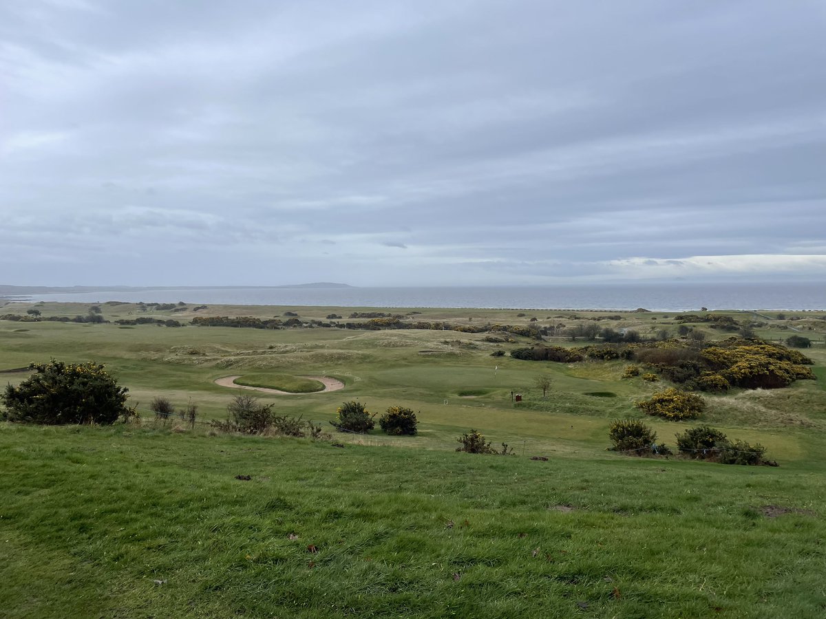 ARichardsonPro's tweet photo. Great day with clients @lundingolfclub on Day 1 of our St. Andrews Trip. First time playing this golf course and I absolutely loved it! We will be back again. #Golf #Scotland #LinksGolf #Trips #Clients #Seaside 🏴󠁧󠁢󠁳󠁣󠁴󠁿 ⛳️@vandageorge07 @peterb8181 @Davidbridge55 https://t.co/mZR74Bv12H