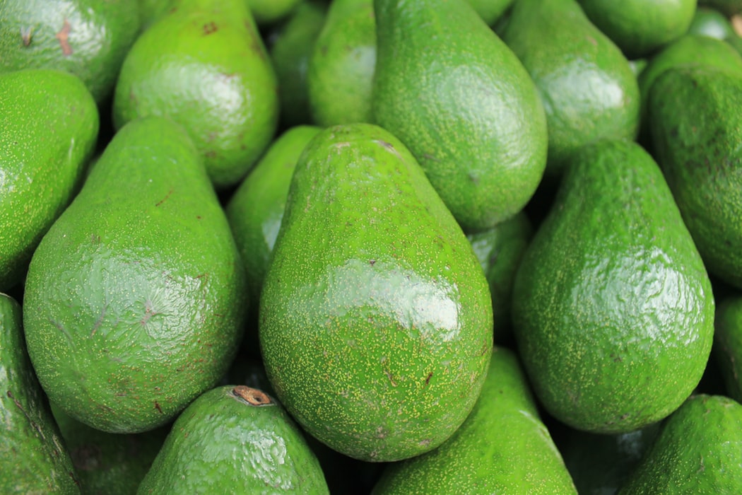 zoiisgood's tweet photo. Avocados are high in fiber and will help you feel fuller longer which can potentially help with weight loss. High fiber helps metabolic health and steadies blood sugar. https://t.co/ACFLNNRw3M https://t.co/62s7W9u72V