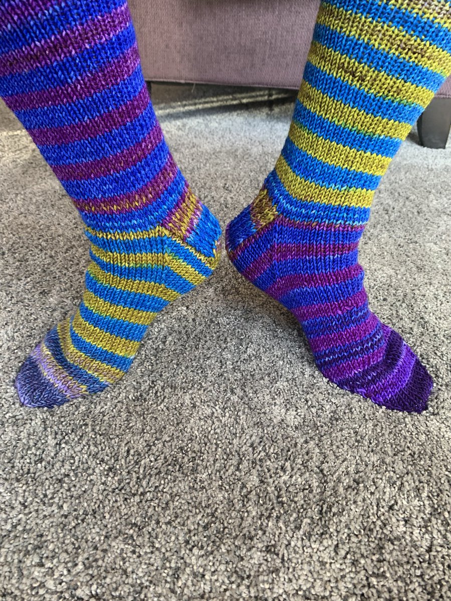 MsChris1221's tweet photo. My latest pair of #handmade #knit #socks did some improvising (picking up and knitting some extra length to the cuff) when I had excess yarn and I did not want to waste it… and I am pleased with how it turned out. #knitting #uneek #yarn #worsted https://t.co/5WS9lSwuFI