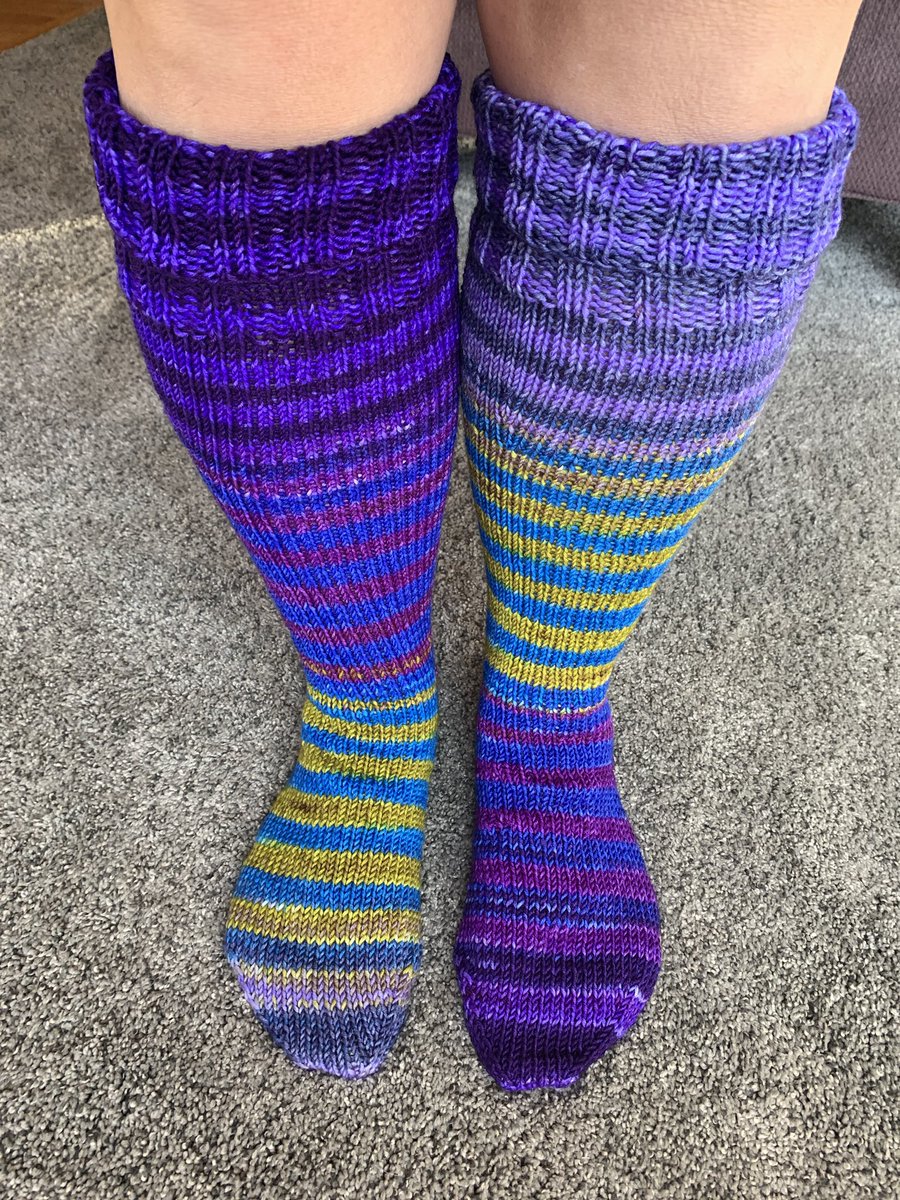 MsChris1221's tweet photo. My latest pair of #handmade #knit #socks did some improvising (picking up and knitting some extra length to the cuff) when I had excess yarn and I did not want to waste it… and I am pleased with how it turned out. #knitting #uneek #yarn #worsted https://t.co/5WS9lSwuFI