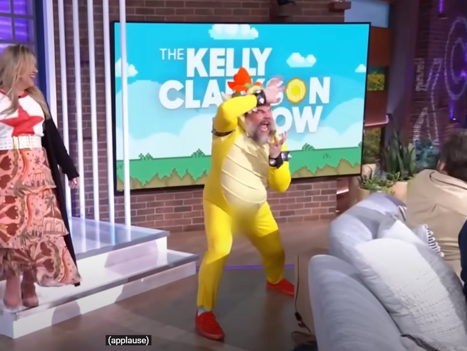 jack black went in bowser costume on the kelly clarkson show and they had  to censor a certain area