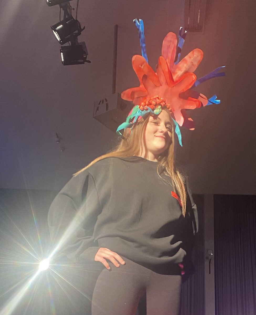 lesley forsyth tweet media