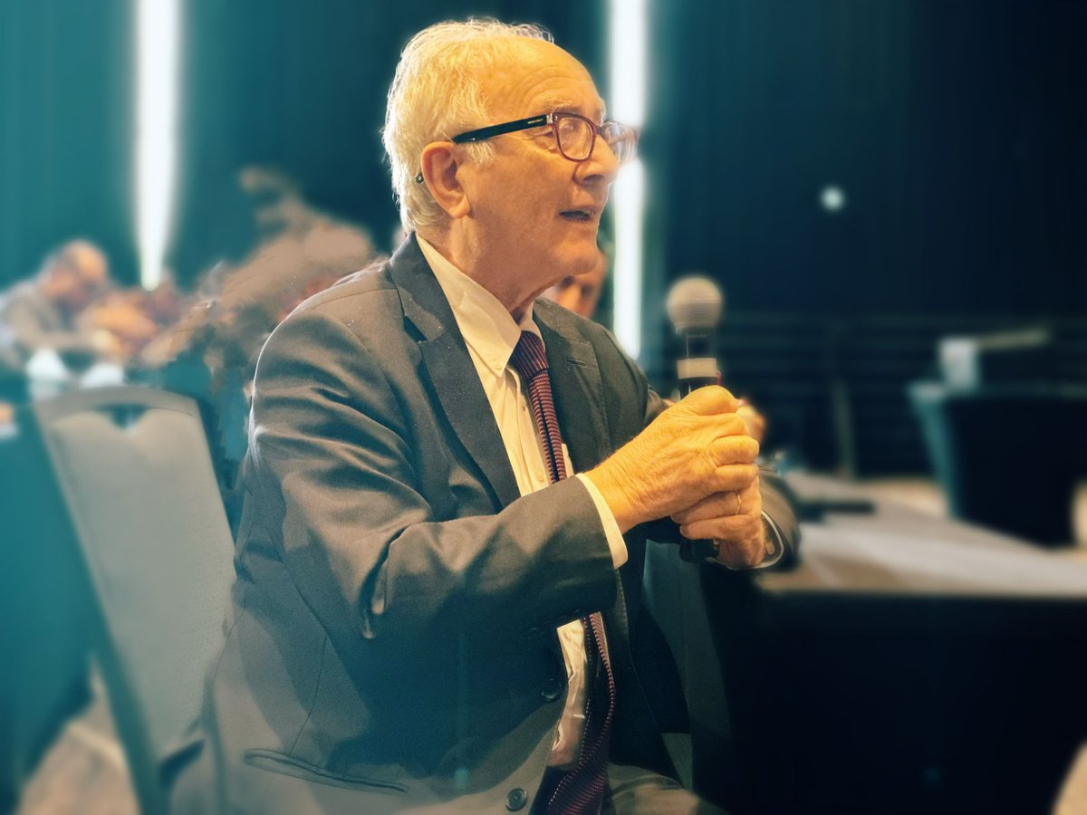 El profesor Ferrajoli interviniendo en el debate de estándares de prueba: "El estándar de prueba me recuerda a la tarifa legal. No puede existir ningún estándar. No es suficiente un grado positivo de probabilidad. Para condenar no debe haber ninguna duda sobre la culpabilidad"