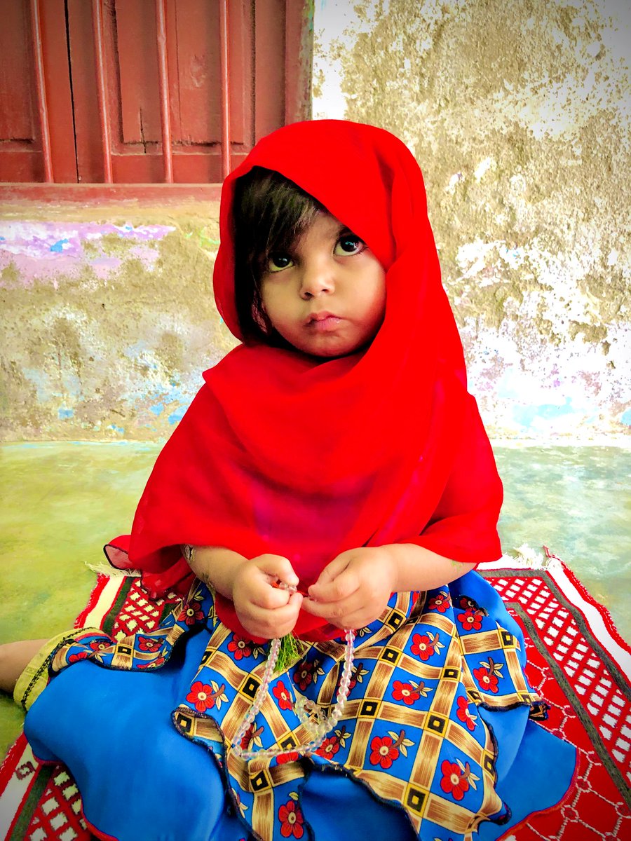 Hanifchandio786's tweet photo. A Great Picture Of My Life #cutebaby @KarimKh04210945 https://t.co/UsZP2oP2Pl