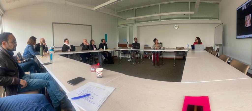 CPolUniandes's tweet photo. El 17 de marzo #SimonePitta presentó en el #Coloquio de #CienciaPolítica dos capítulos de su tesis doctoral titulada "En busca de un concepto del enemigo del Estado: una exploración la relación entre oposición política, el enemigo político y el Estado en América Latina (🇧🇷y🇨🇴)" https://t.co/kNhYL44Kgj