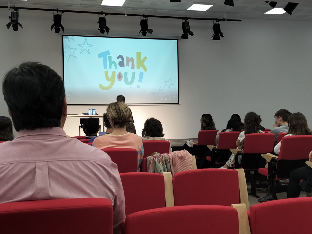 Nuestros alumnos Ángela de 2B y Mathias de 1B,en representación de nuestro centro,  han asistido a la formación del Consejo Municipal de Infancia y Adolescencia del municipio de Fuengirola.