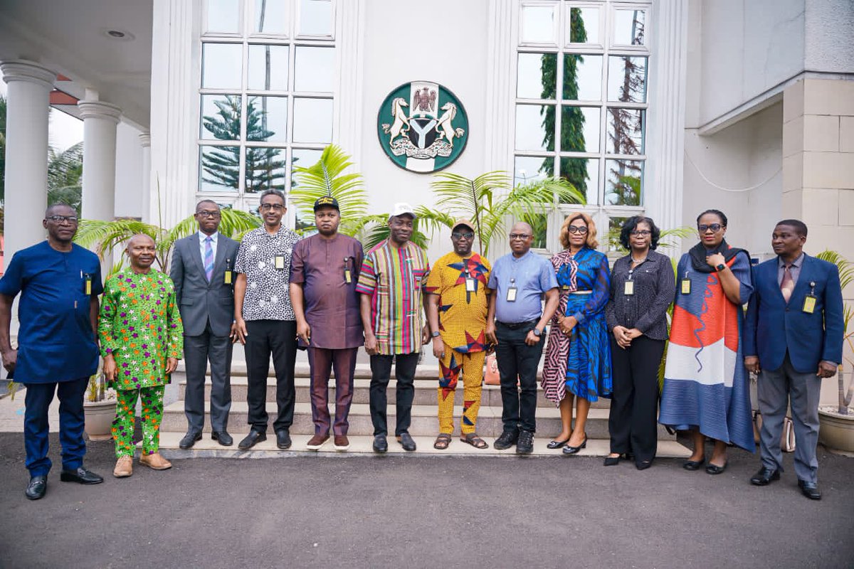 CCSoludo's tweet photo. Earlier today, I inaugurated the Board of the Anambra Internal Revenue Service (AIRS) with clear terms of reference and a task to increase the state's internally generated revenue. https://t.co/8mGha1DKnF