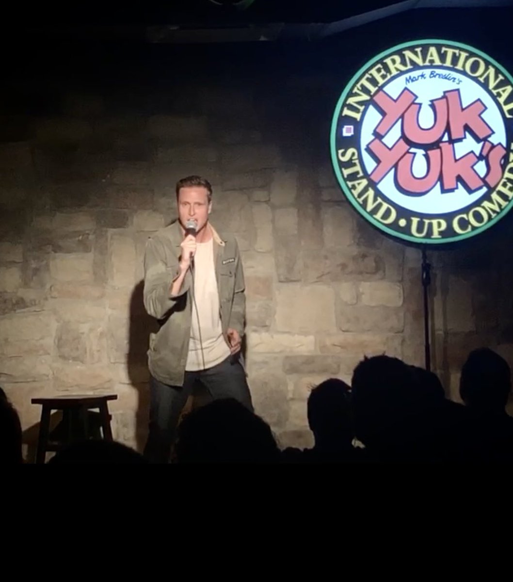 luc_wild's tweet photo. Feeling nostalgic for this room @YukYuksMedia https://t.co/TKldFp4ZGJ