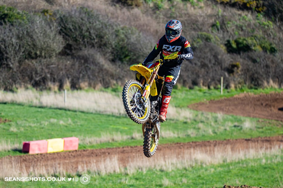 iomTTpics on Twitter "Ryan Cringle, TT debutant this year, getting