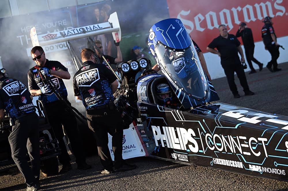 Hoping to keep this  momentum going into Pomona! We have another opportunity to collect championship points through the Mission #2Fast2Tasty Challenge this weekend. Every point counts! 

Get in the know about the action packed weekend, ➡️ bit.ly/JARPomonaPreRa…