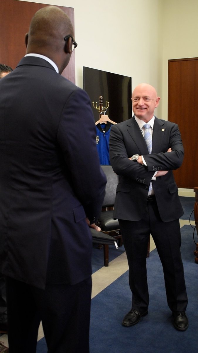 SenMarkKelly's tweet photo. Dozens of Arizonans stopped by our DC office today for Constituent Coffee. While we talked, I learned a little more about how we can invest in public education, protect our public lands, and support our small businesses. 
 
If you’re an Arizonan visiting DC, we'd love to see you! https://t.co/koGpb3v4ea
