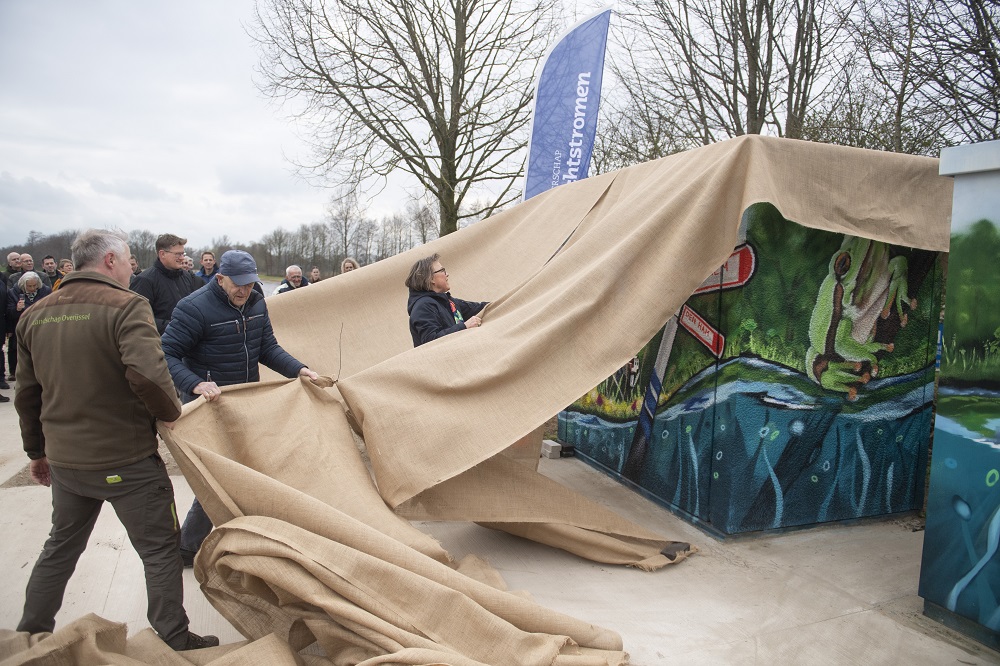 Vechtstromen's tweet photo. In gebied Archemermaten is de (nood)stuw Archem vervangen door een definitieve stuw met vaste drempel en nieuwe vistrap. En is natuurgebied Velderberg uitgebreid voor natuur- en waterdoelen. Hiermee werken we aan goed waterbeheer voor landbouw en natuur. 
https://t.co/BjOpj0HV6e https://t.co/8DsLxHLX8u