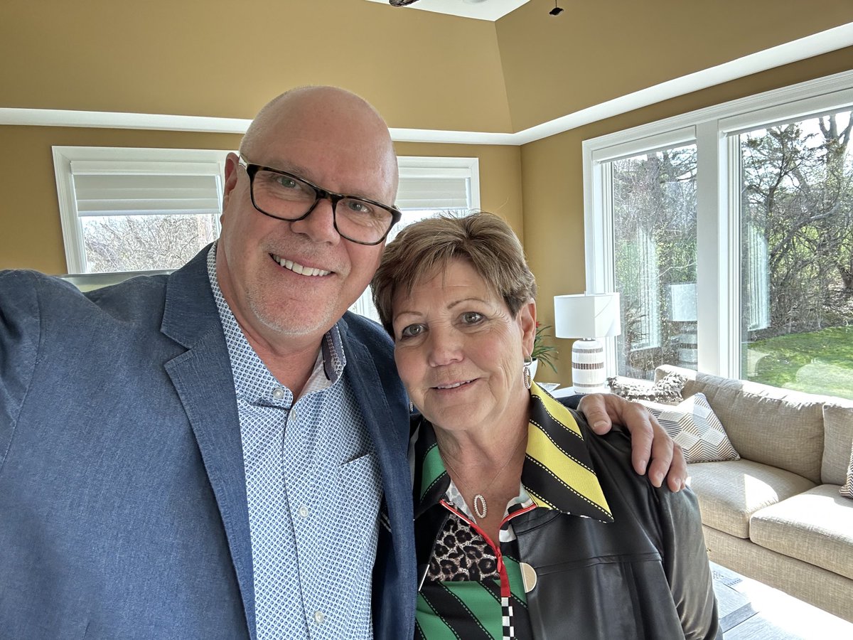 Spending time in St Louis with Kay Young.  Simply THE BEST OF THE BEST! Lots of memories about AMFAM, Paul Young and fun times together.  Thank you Kay!!!