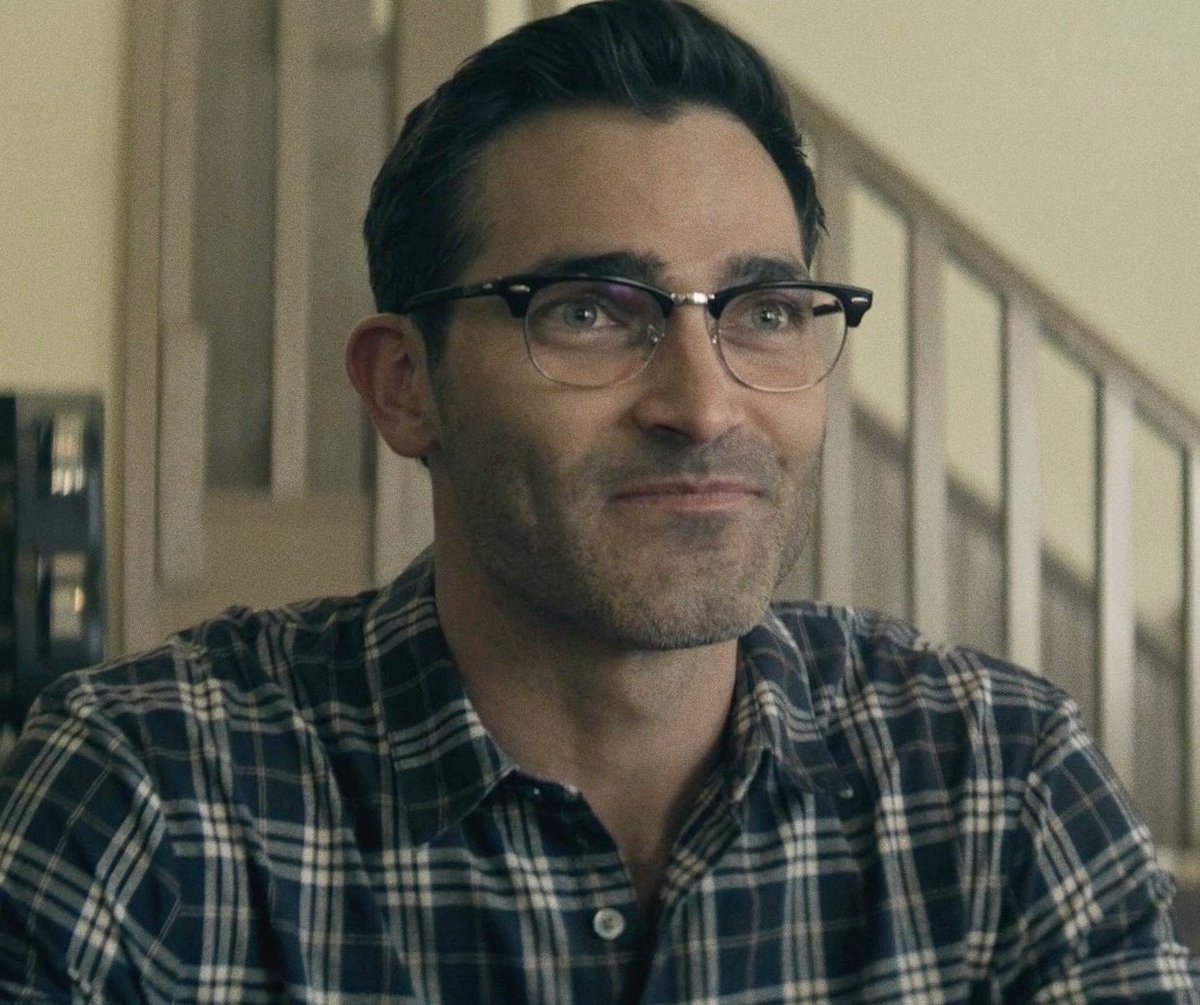CQuill97's tweet photo. The Tyler Hoechlin slander on this app from a certain fanbase is so cruel and dumb. From roasting his acting as Superman just based on still images to just pure bodyshaming for no reason. Grow up. https://t.co/tCgp0jVlso