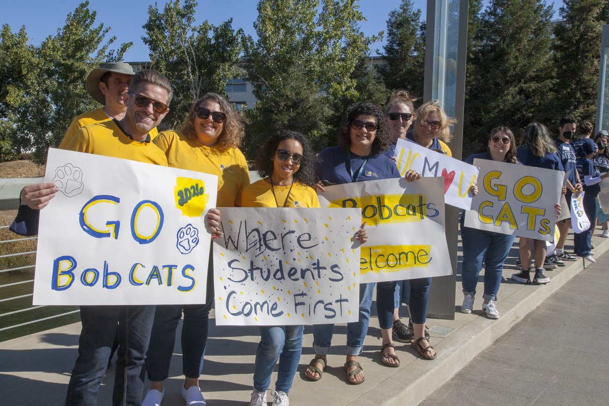 ucmerced's tweet photo. POV: Your journey at UC Merced is about to begin!
Congrats to all of the students who have been admitted to UC Merced! Future Bobcats can get a taste of campus life all April long by signing up for an "Experience UC Merced" session. 
Register>> https://t.co/tbGkqgpXa6 #scholars https://t.co/GfYmOLhCOo