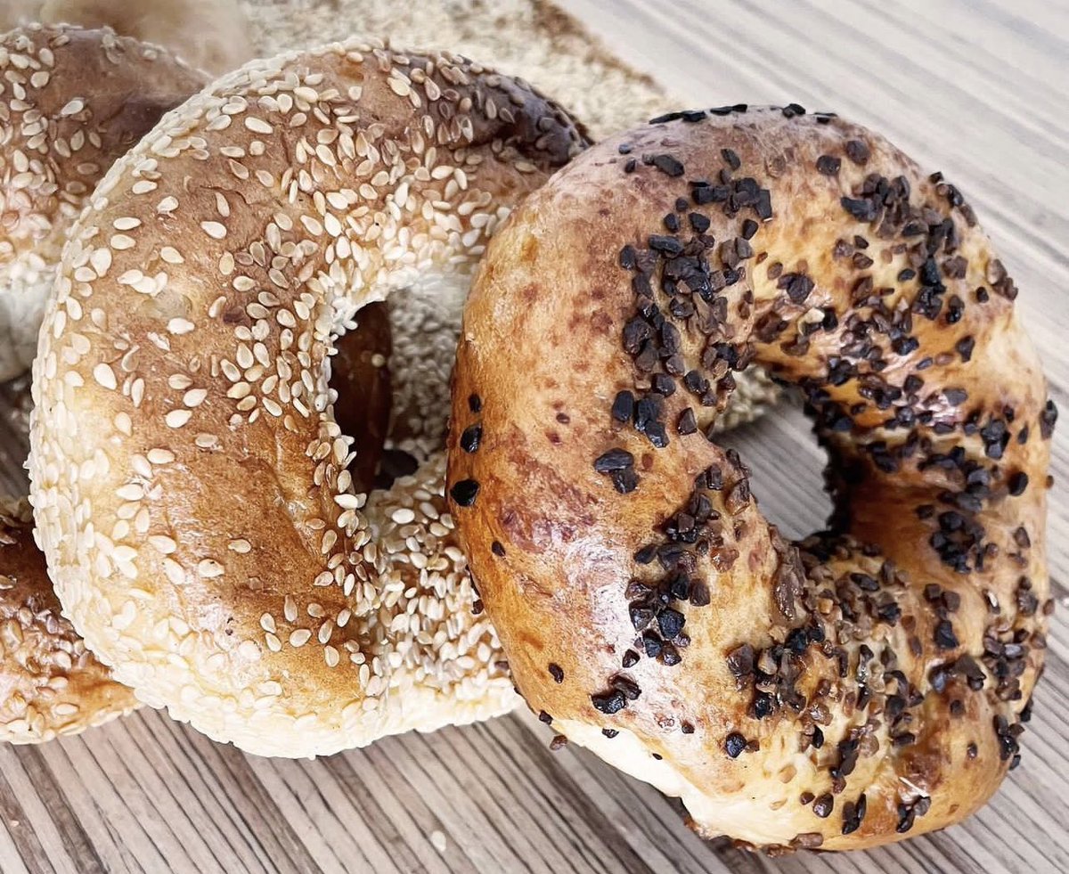 FairmountBagelBakery tweet media