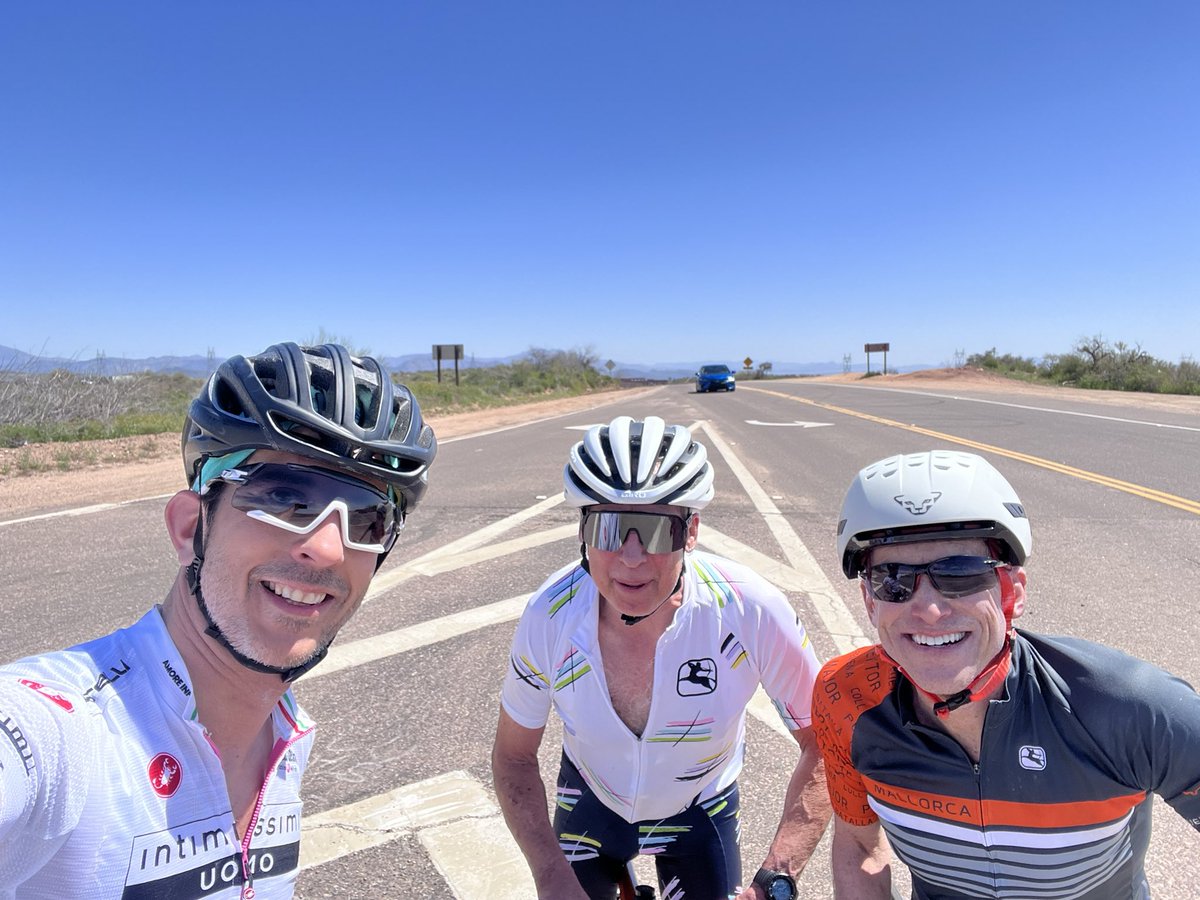 gabefabreau's tweet photo. Went out for a chill 75km ride then met some savvy old dudes that took me on a sweet ride down to a desert lake that up added 1500m of climbs and an extra 50km for 125km. Legs fried but a great day.
Dan and Steve crushing kms at 61 & 71yrs. Inspiring!!
#cycling #rideforever #AZ https://t.co/tutFcqyIzN