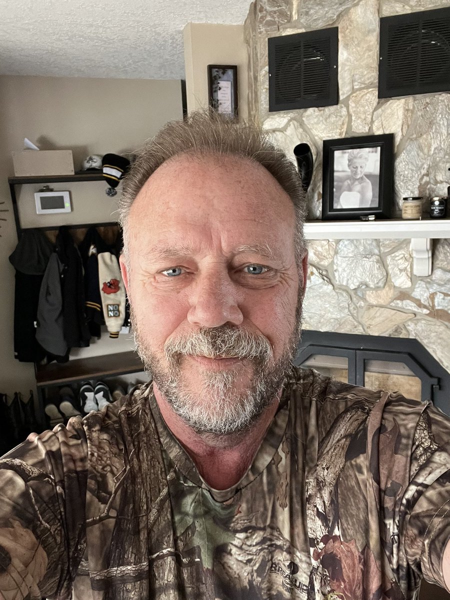 TonyHodgetts2's tweet photo. Shit, I just had a wake-up call.
I turn 60 on Monday 😩😩😩 https://t.co/Zb8WUFtZxM