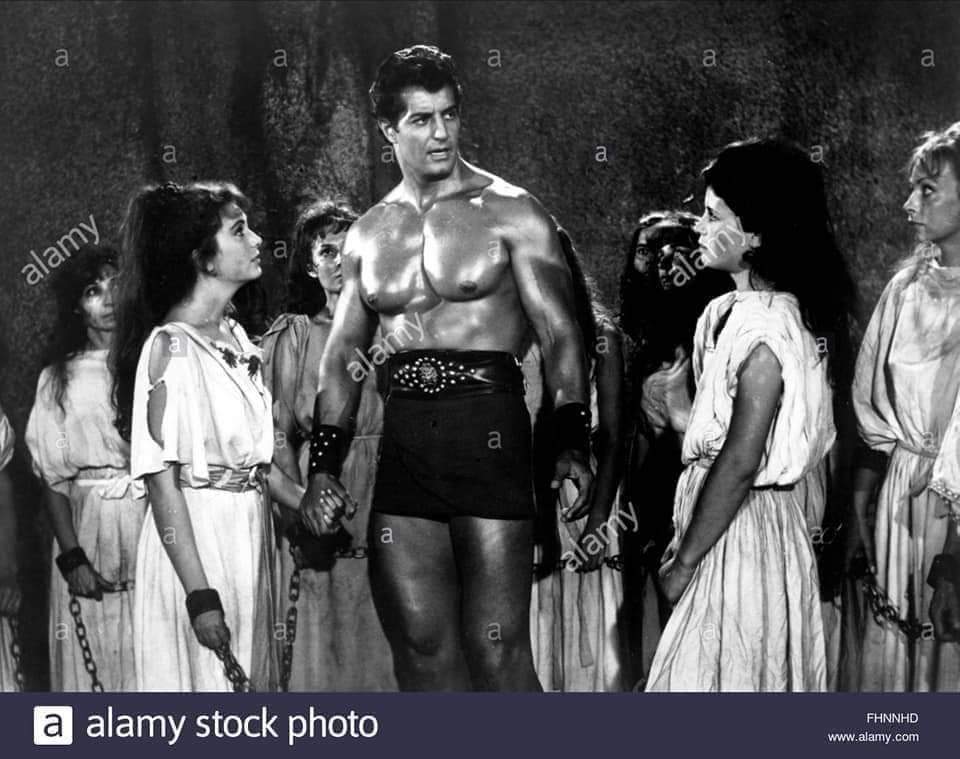 .... #CineHistórico  "Il gladiatore che sfidó L`imperio", cinta de Domenico Paolella, lo personificó Peter Lupus (con el nombre artístico de Rock Stevens), 103 minutos,1965....