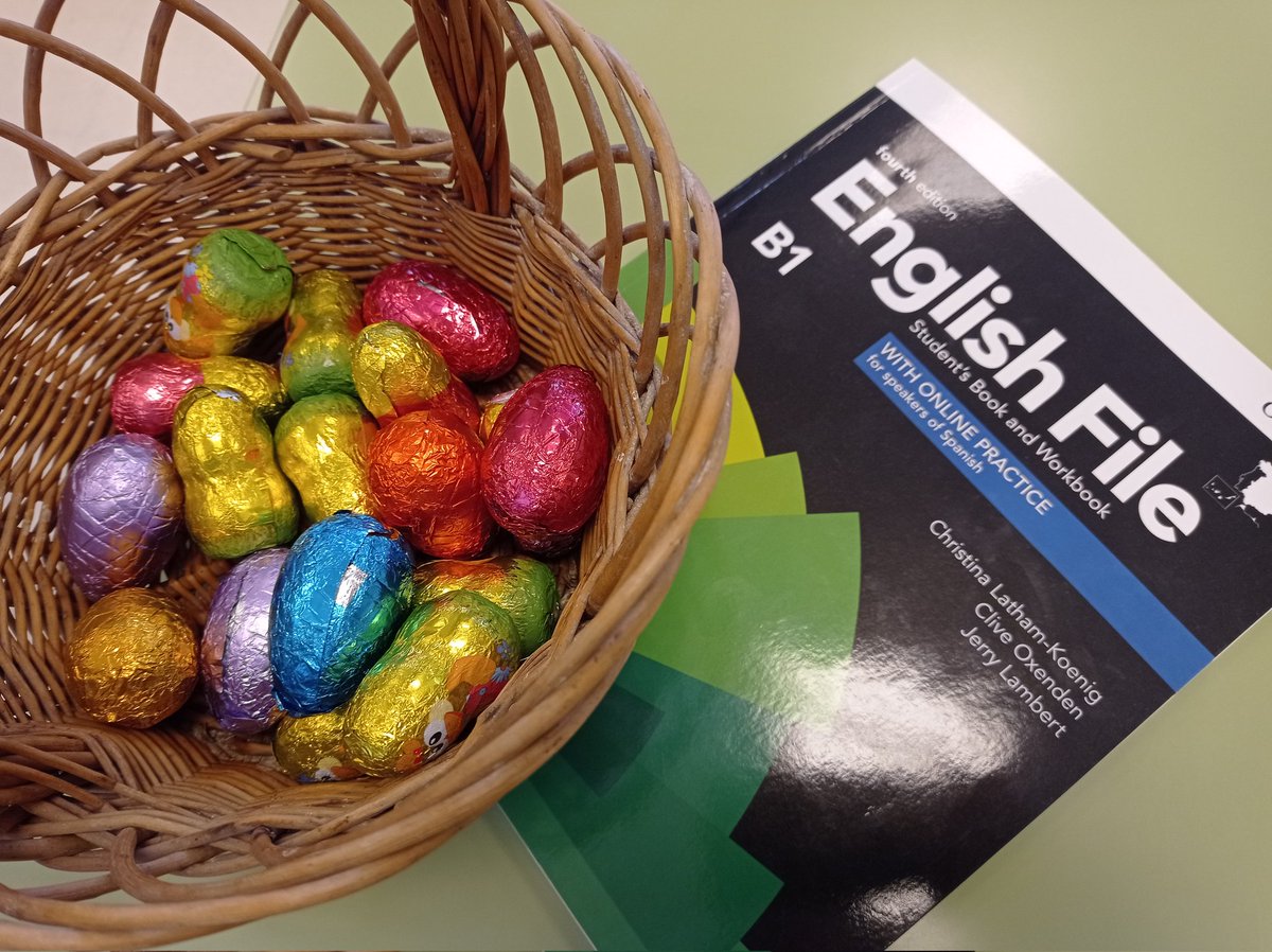 remegope's tweet photo. Easter Egg hunting🥚🐰 at @eoi_salamanca with Speaking &amp; Writing tasks to practice the new topic terms #B1level #chocolateggs #HappyEaster https://t.co/z2pZdifbu6