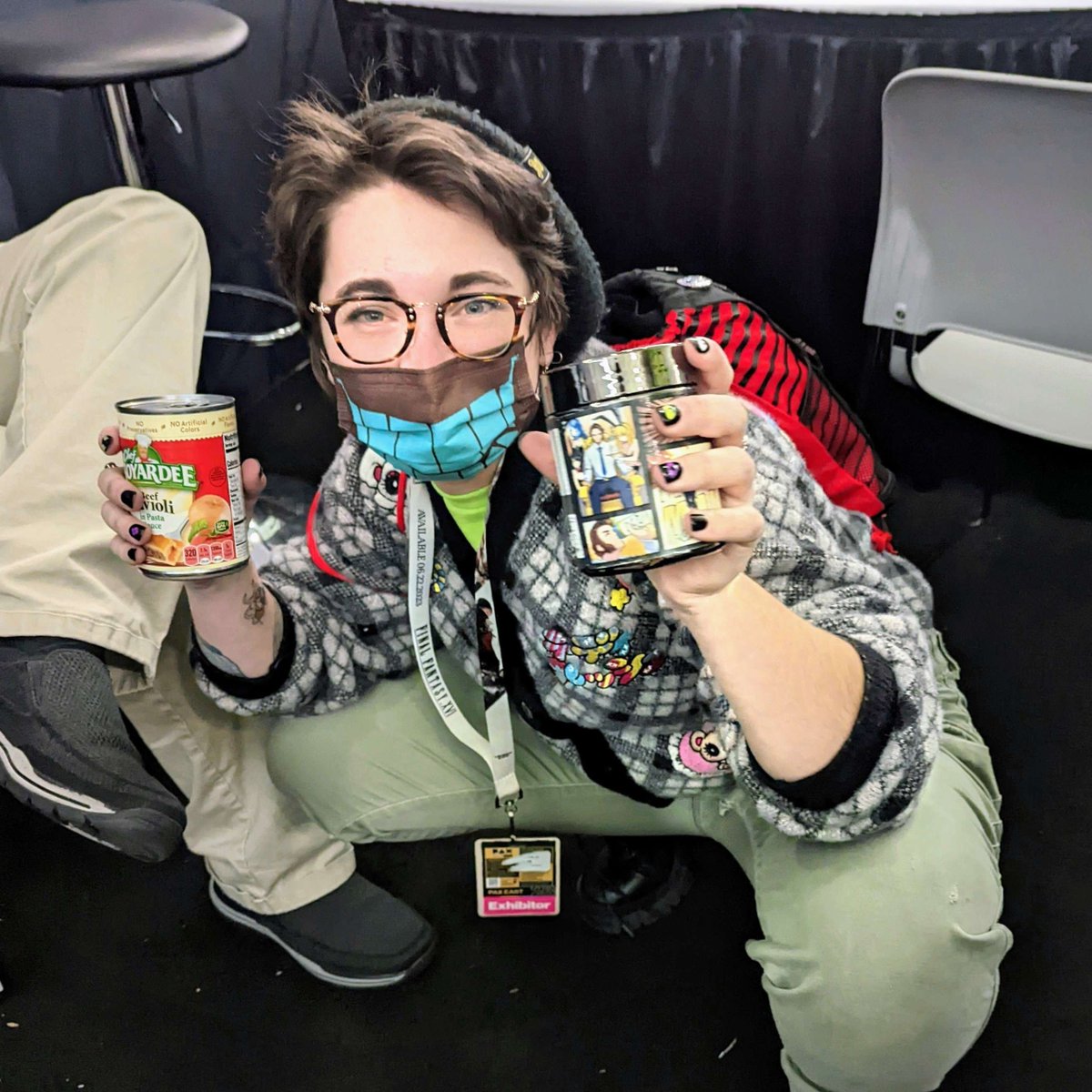 Alright Gamers, that's a wrap! Thank you all for playing Turnip Boy Robs a Bank at our #paxeast2023 booth!

We laughed, we cried, and we cracked open a cold Chef Boyardee with the boys. 

Thank you to the Snoozy Team and @Graffiti_Games for killing it on the show floor! 💯❤️
