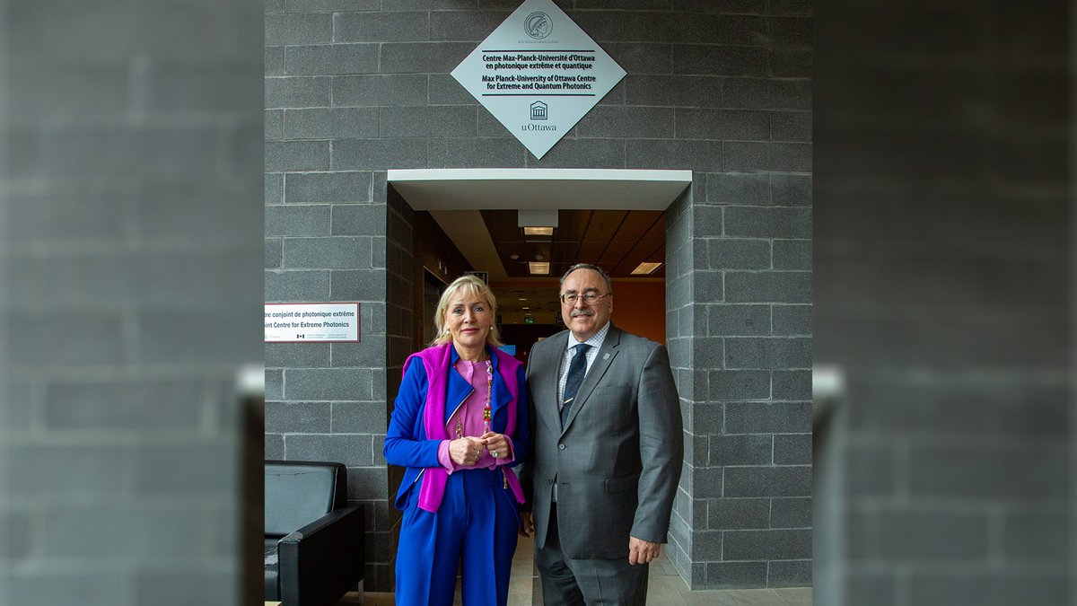 uOttawaResearch's tweet photo. The Max Planck-uOttawa Centre for Extreme and Quantum Photonics is proud to welcome a delegation led by German Minister for Digital Strategy and Innovation, Prof. Kristina Sinemus. The visit focuses on digitization, data centres, quantum computing and science cooperation. https://t.co/BBY5esajJ7