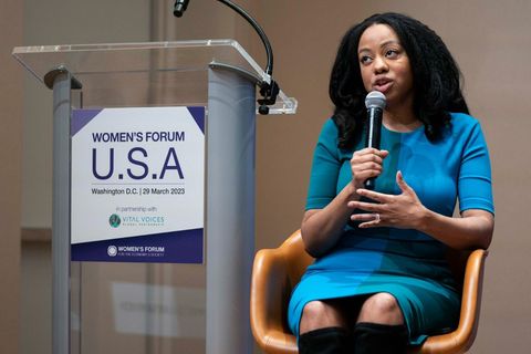 Women's Forum (@womens_forum) on Twitter photo What a great session at #WFUSA23, on “Individual to environmental health.” As the effects of #climatechange become more tangible, the health & wellbeing of people - in particular women - are at risk. W/ <a href="/gaylelemmon/">Gayle Tzemach Lemmon</a>, <a href="/deborahbirxMD/">Deb’s Scarf</a>, <a href="/MekalaKrishnan/">Mekala Krishnan</a>, <a href="/LeahLizarondo/">Leah Lizarondo</a>, Alicia White What a great session at #WFUSA23, on “Individual to environmental health.” As the effects of #climatechange become more tangible, the health & wellbeing of people - in particular women - are at risk. W/ <a href="/gaylelemmon/">Gayle Tzemach Lemmon</a>, <a href="/deborahbirxMD/">Deb’s Scarf</a>, <a href="/MekalaKrishnan/">Mekala Krishnan</a>, <a href="/LeahLizarondo/">Leah Lizarondo</a>, Alicia White