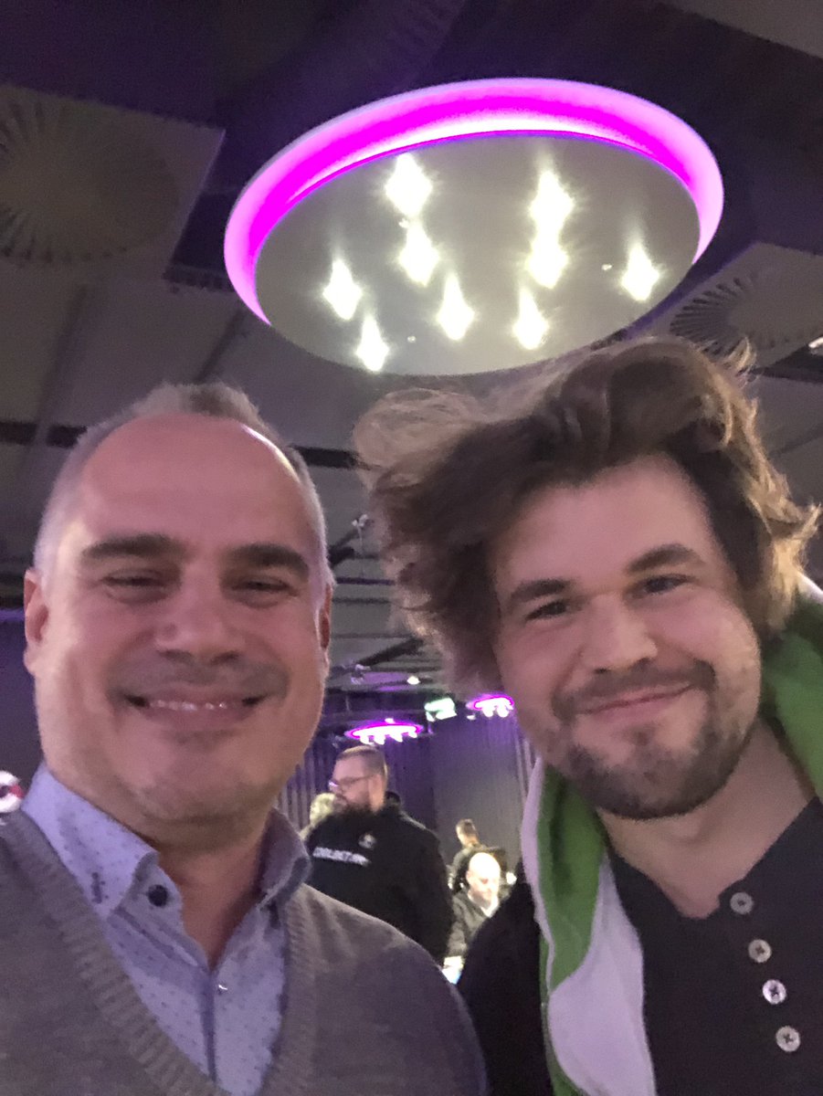 OpeningMaster's tweet photo. Meeting Magnus Carlsen - 🇳🇴 Norwegian ♟️ chess grandmaster who is the reigning five-time World Chess Champion. And he is in Bratislava🇸🇰 playing poker now. I mean I get it, chess is no more challenging after 12 years being on 🔝top. Let’s do Poker ♥️♦️♣️♠️. 
😃 #chess #poker https://t.co/Ea7X4Y6Whe