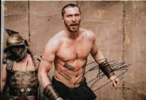 ....#CineHistórico   "Barbarians Rising", de la cadena History Channel, con Ben Batt como Espartaco en el 2o episodio dedicado a su lucha con el título "Rebellion" ("Rebelión"), 2016, 4 capítulos de 60 minutos.