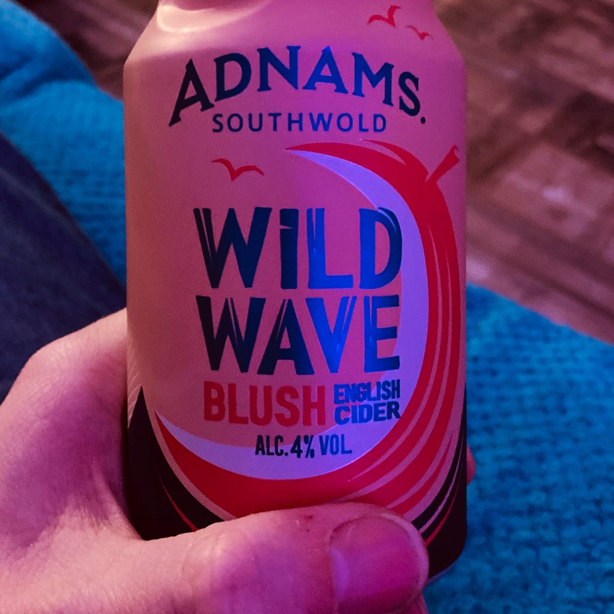 Nieky_vV's tweet photo. Feel like I’ve earned his one. Busy #WriteMyThesis day, helpful supervision session, and the assembly was good fun too. Brain is mush now. Tomorrow is another day! #ARUEdD #EBCMgt #NearlyThere https://t.co/BprbXoWvOW