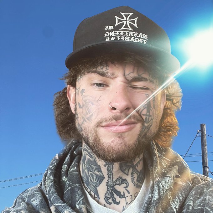 10 Free subs starting &hellip; now https://t.co/4TWatOLPNG https://t.co/iLSBrieUFM