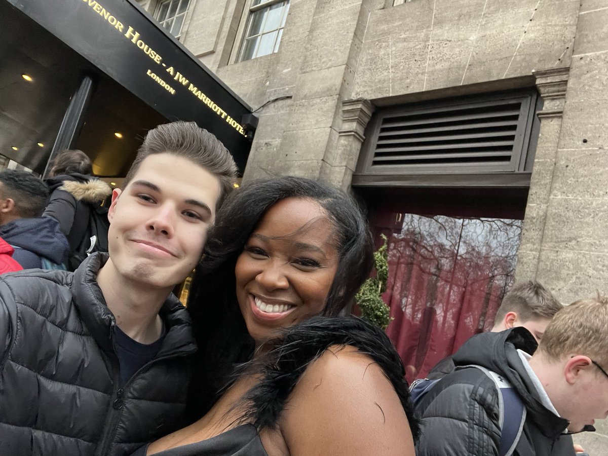 Jenmetcalfeuk's tweet photo. Yesterday I met @Jamelia and I can honestly say we’re so lucky to have her on our cast! She was by far one of the nicest people I met all night❤️she’s such a great addition to our cast and I’d dance around to Superstar as a kid who knew she’d be on Hollyoaks now 🤣#Hollyoaks https://t.co/ugLeHSEuEo