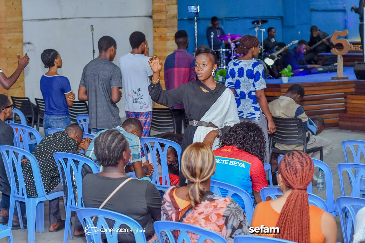 LaCompassionLCR's tweet photo. SEMAINE DE LA FAMILLE [SEFAM] | JOUR 2

Orateur : Pasteur  LAOTO R. LOFO

Thème : La famille face à l'occultisme

S/thème : Les jeunes face à l'occultisme 

#LaCompassionRighini #LCR #Semainedelafamille #Sefam https://t.co/R8mRNQTW8M
