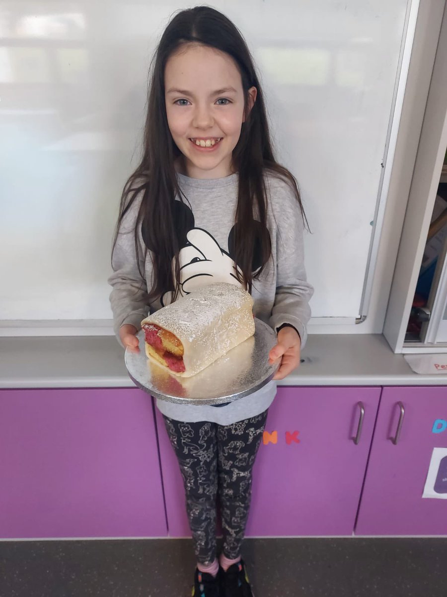 AMCHALETUAM's tweet image. Congratulations to our winners and to everyone who participated! 🏆 We are so proud of all of you for putting your best foot forward and showing us your passion for baking. 🤩👨‍🍳👩‍🍳
🌟🍩 #bakingcompetition #schoolbakers #talentdisplayed #delicious #bakersgonnabake