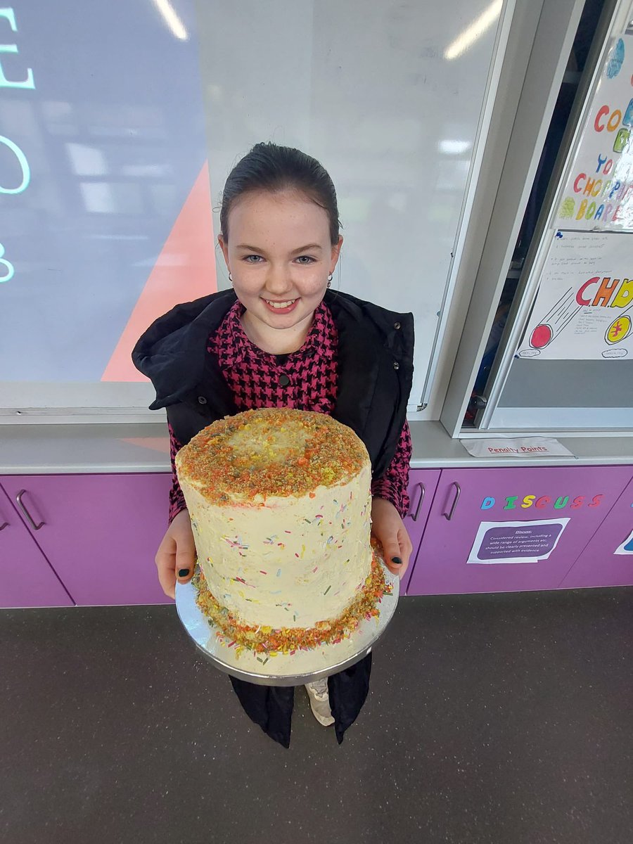 AMCHALETUAM's tweet image. Congratulations to our winners and to everyone who participated! 🏆 We are so proud of all of you for putting your best foot forward and showing us your passion for baking. 🤩👨‍🍳👩‍🍳
🌟🍩 #bakingcompetition #schoolbakers #talentdisplayed #delicious #bakersgonnabake