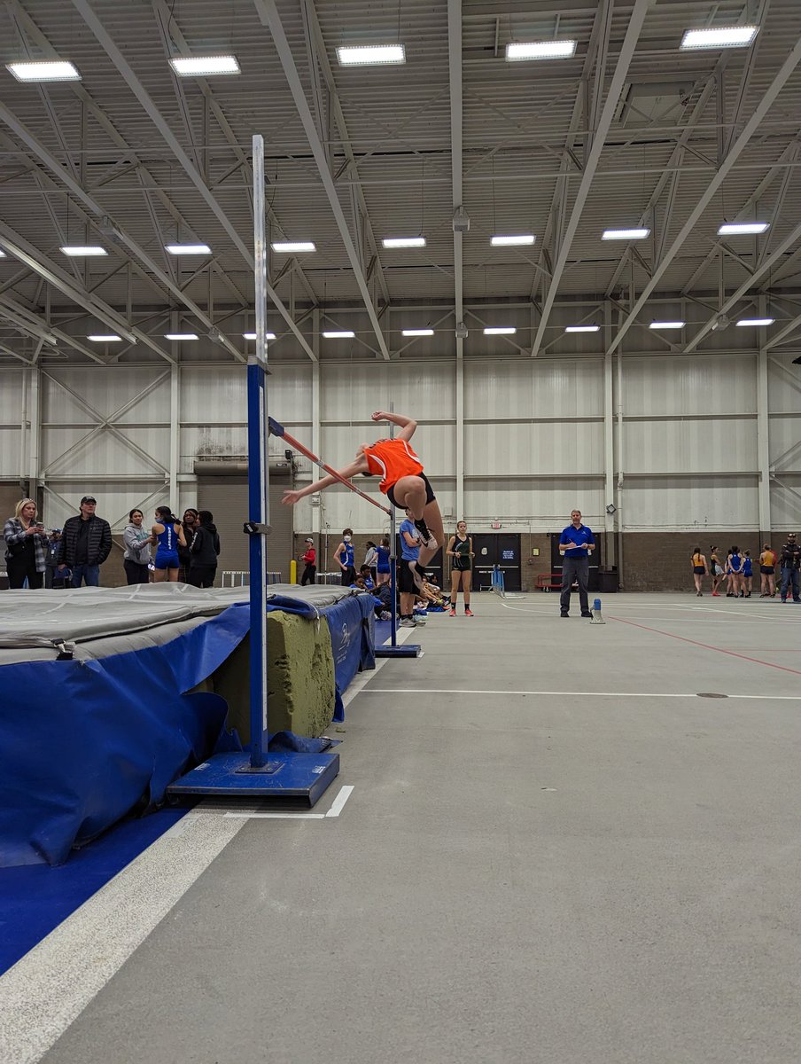 Utica Track & Field tweet media