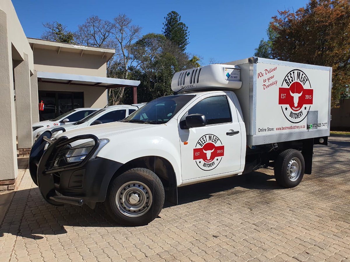 Vhakwebza's tweet photo. Dear Valued Customers 

Please help us to find our vehicle. It was hijacked this evening at around 20h20 in Tembisa.
 
Please retweet.

Thanks
@RSAStolenCars https://t.co/QU62szwkjX