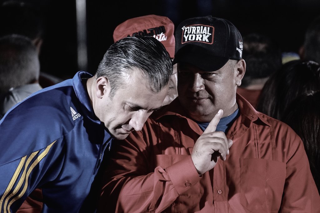 CesarPerezVivas's tweet photo. ¿Habrá algún diputado en la Asamblea Nacional que solicite la interpelación  a cámara plena? con asistencia de los medios de comunicación, del ex ministro de Petróleo y actual Vice Presidente del área económica Tarek Aleissami? En mis tiempos de diputado un escándalo de corrupción producía una interpelación.

#29Mar #Venezuela #PDVSA