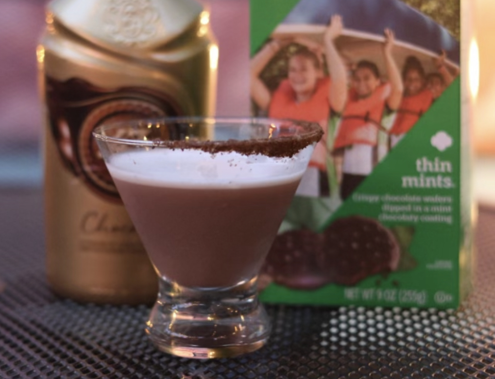 It's Girl Scout cookie season! And that always makes me wonder if I can turn cookies into alcohol. I can't. But the next best thing is a Thin Mints Martini at Blue Oak BBQ. It's Vodka, Chocolate Licor 43 and mint simple syrup in a cookie-rimmed glass.