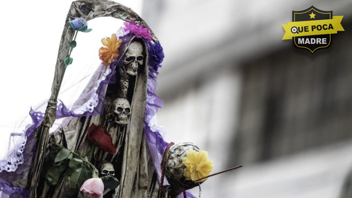 QuePocaMadreMex's tweet image. HALLAN FOSA BAJO UN ALTAR A LA MUERTE 🚨💀

Autoridades del #Edomex confirmaron el hallazgo de una #fosa clandestina debajo de un altar a la Santa Muerte ubicado en el fracc. Sauces 1 de #Zumpango. Se reporta el hallazgo de por lo menos 3 cadáveres en el lugar.