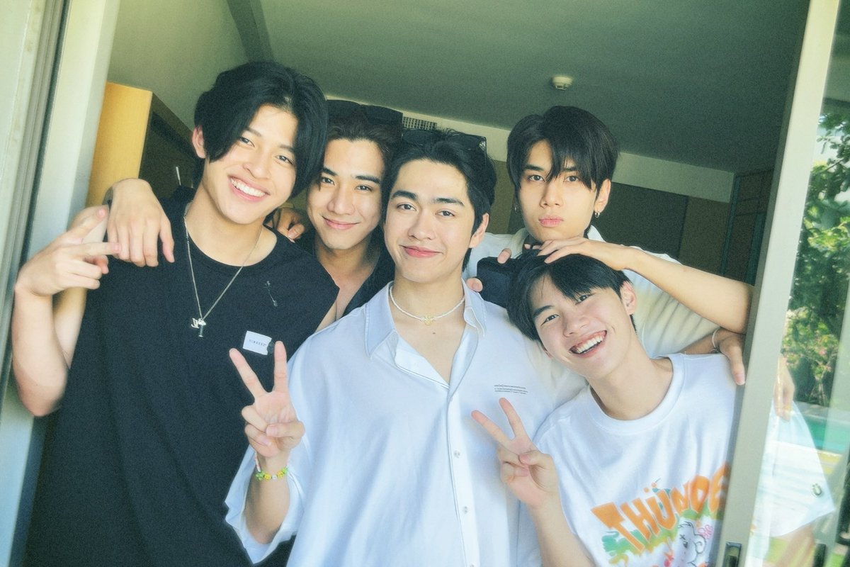 ourmeowaa's tweet image. งานเอ้าติ้งเจ็ม2023
คนอื่น : ไปหาเพื่อนใหม่ ทำกิจกรรมใหม่ๆ
พ้อม : ไปหาพี่เพิ้ด

#เพิร์ธพร้อม #perthprom