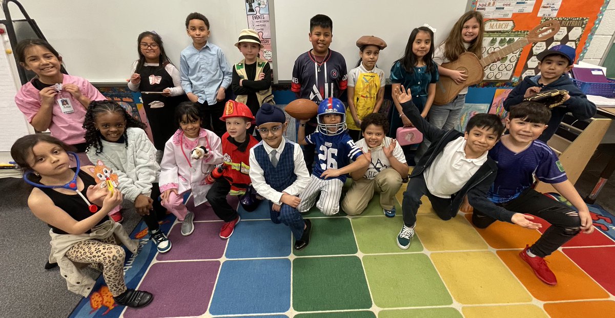 Gibson_FLC's tweet photo. Never to late to share what my students would like to be when they get older! They had so much fun with this theme day! #ibelieveinFLC https://t.co/MVNX30tqrQ