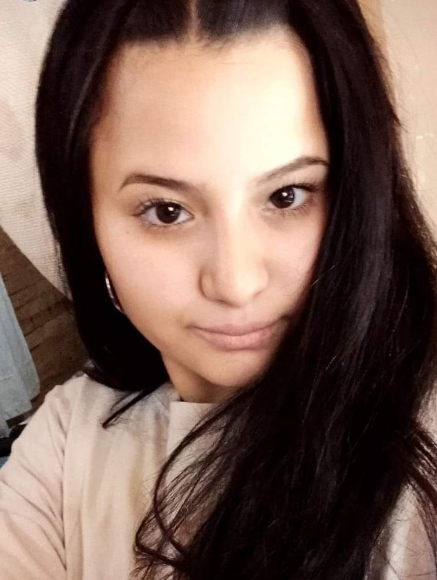 desaparecidaorg's tweet photo. #URGENTE BÚSQUEDA EN TIEMPO REAL #CABA Valentina Celeste Ruíz Díaz es de Burzaco, Almirante Brown, provincia de Buenos Aires. Desapareció el 29/3 cuando volvía de su trabajo a la 1 AM, desde Chacarita hacia Pompeya. Vestía remera beige y short negro. Avisar al☎️1525800753, o 911 https://t.co/C1Mu5rgwWm