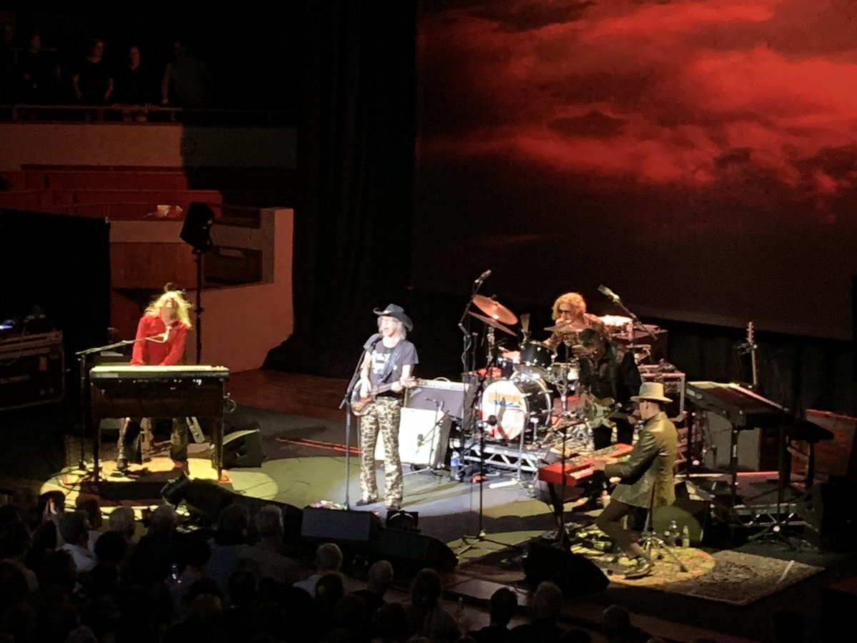 Your soul is in Memphis, but your asses were definitely in Utrecht tonight @PAULBROWNAP63  Y’all sounded great @MickPuck @The_Waterboys @TiVre_Utrecht