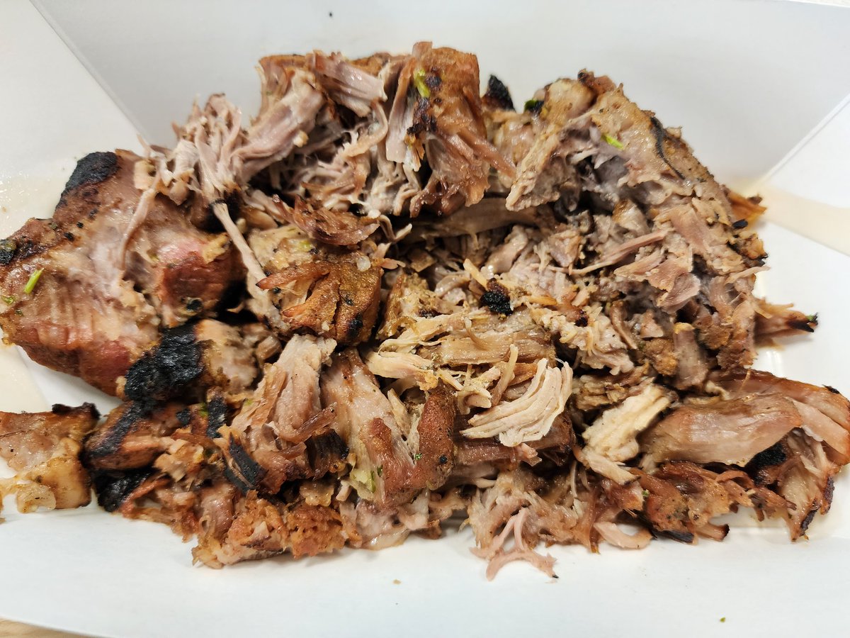 LionsFit4life's tweet image. Fasted workout early this a.m.,per usual.Due to circumstances fasted till about 12pm today.Broke it w/2 cups of chicken broth &amp;amp; small amount veggies.Then had pork carnitas,still wasn't #satiated.Whipped out half of a #ketobrick from @ketosavage &amp;amp; it did the trick! 
It's a win!