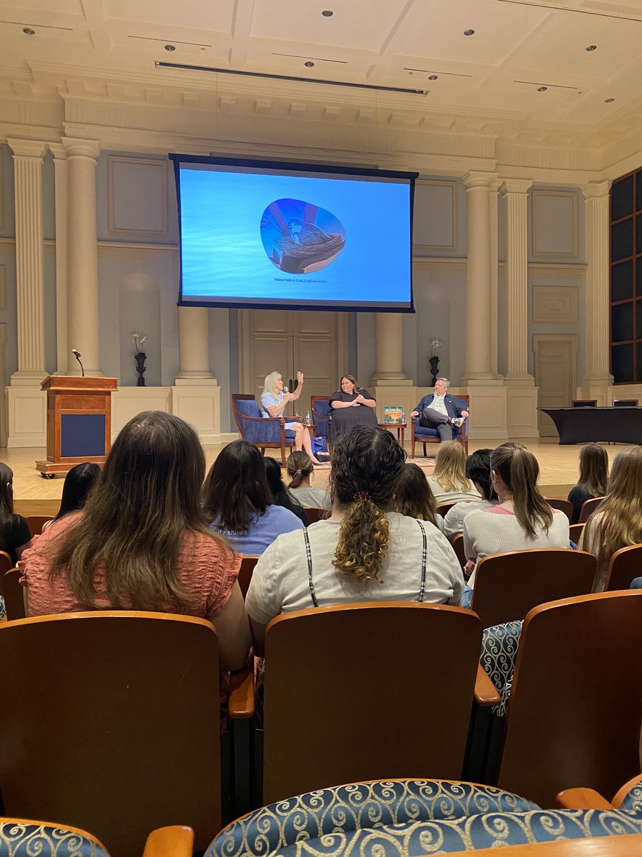 Grace Davis tweet media