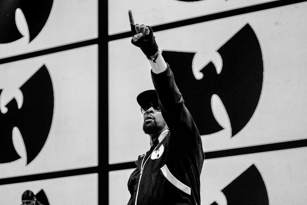 RZA's tweet photo. Colombia fue la puerta de nuestra gran entrada a Sudamérica para nosotros. Gracias a todos nuestros bellos fanaticos que nos recibieron con los brasos abiertos.  Wu Tang los ama de todo corazon!!! Hasta la proxima. 
Argentina, Nos Vemos Pronto!!!!
#Wutang #Bogotá #StereoPicnic https://t.co/ZNB5iEHsEX